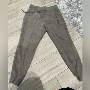 Lululemon joggers